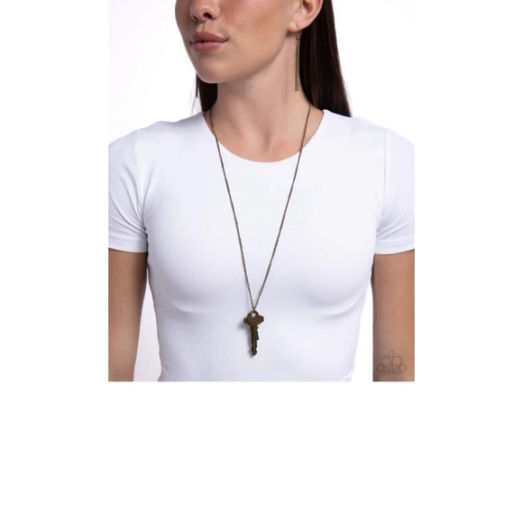 paparazzi Jewelry - The Keynoter Brass Key Necklace Vintage Style Long Chain Boho Statement Jewelry